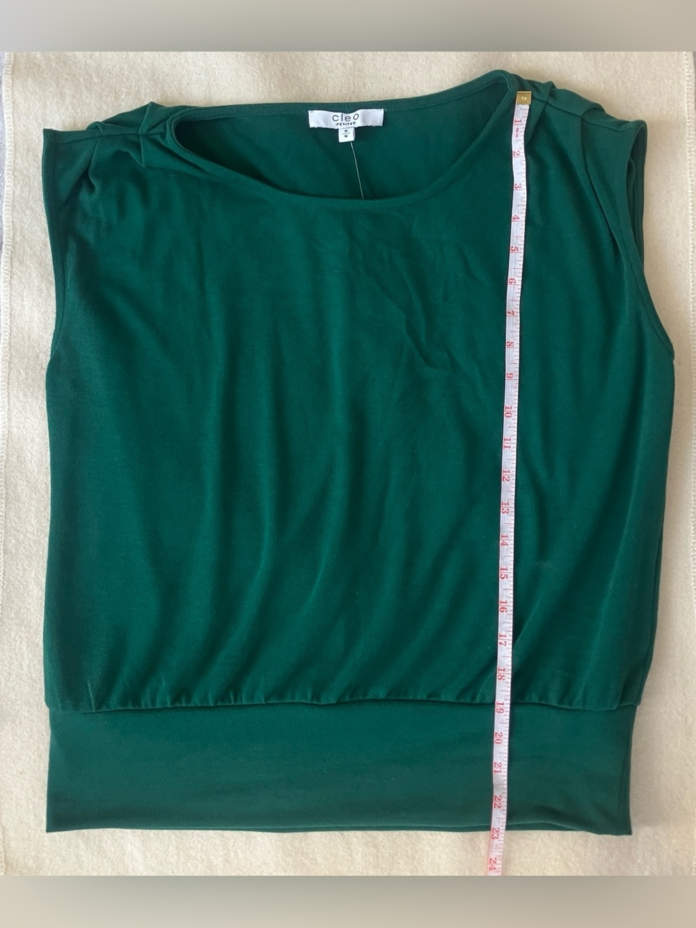 NWT Cleo Petite Emerald Green Lightweight Blouson Knit Top M - Sold Out - Picture 15 of 16